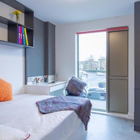 En Suite Rooms & Studios, Coventry - Sk Екстер'єр фото