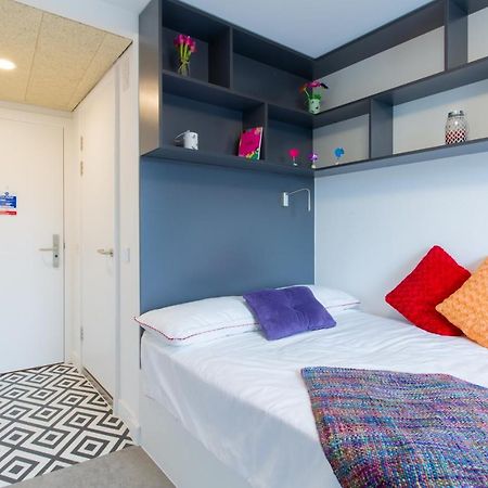En Suite Rooms & Studios, Coventry - Sk Екстер'єр фото
